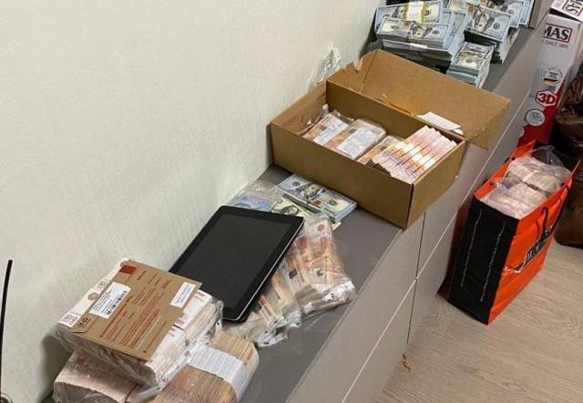 В Новосибирске суд отправил в СИЗО организаторов разветвленной сети подпольных казино