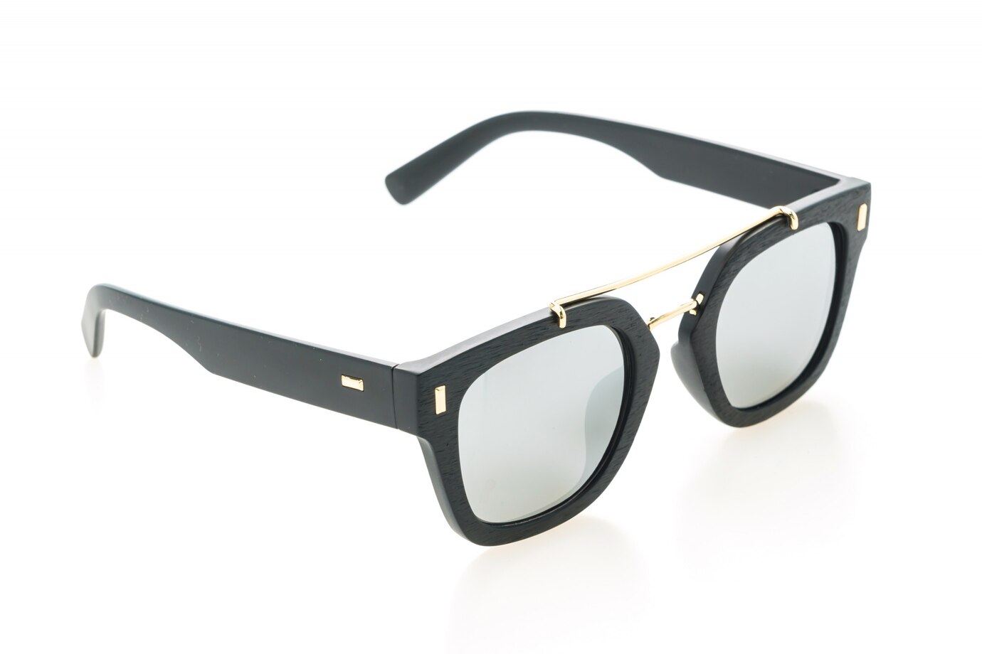 В Новосибирске бракованные очки стали предметом судебного разбирательства