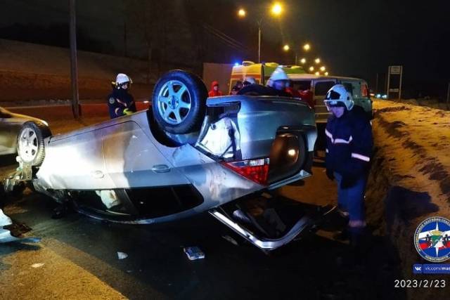 В Новосибирске три человека пострадали в ДТП с участием Honda и УАЗа