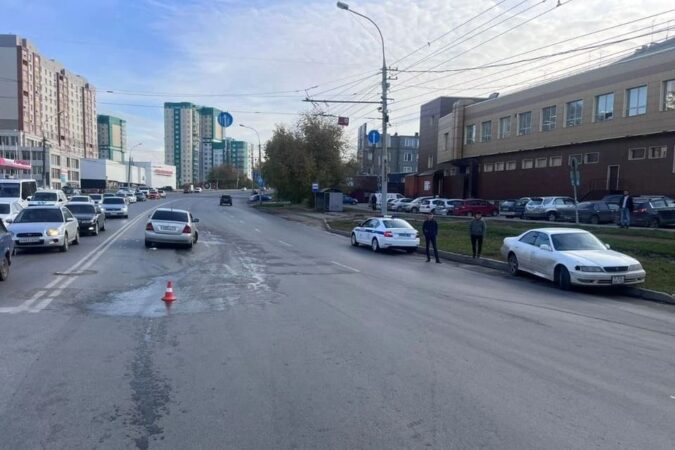 В Новосибирске 7-летний ребенок пострадал в ДТП с двумя автомобилями