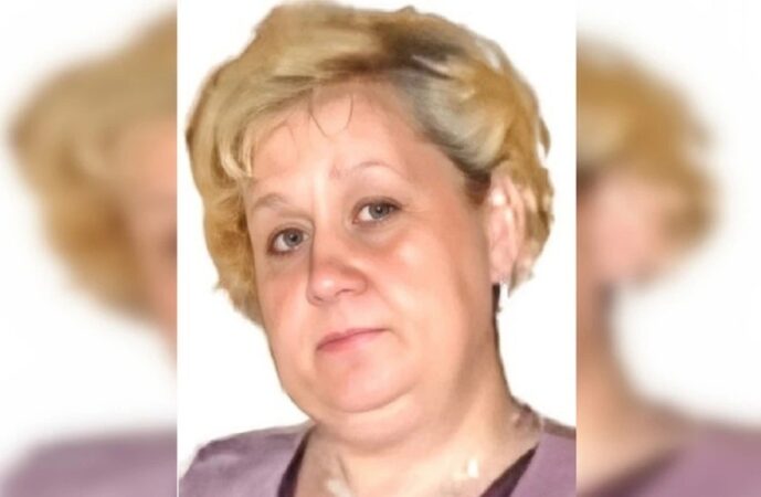 В Новосибирской области почти неделю ищут 52-летнюю женщину с красными волосами