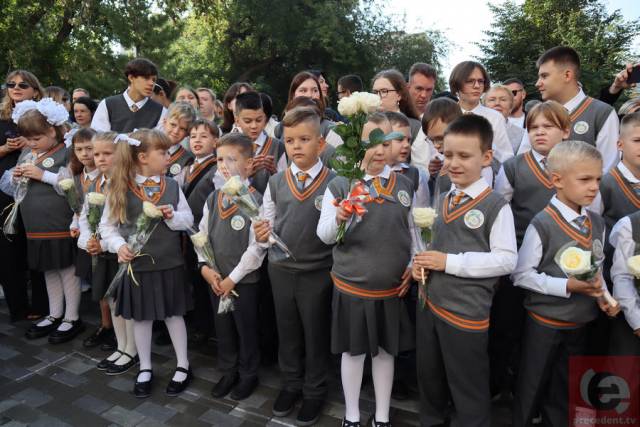 В Новосибирске подали более 15 тысяч заявлений о приеме в 1 класс