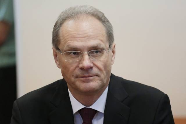 Экс-губернатор Новосибирской области Юрченко взыскал с государства 7 миллионов за юридические услуги