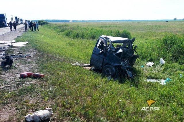 В Новосибирской области в ДТП на трассе погибли два человека