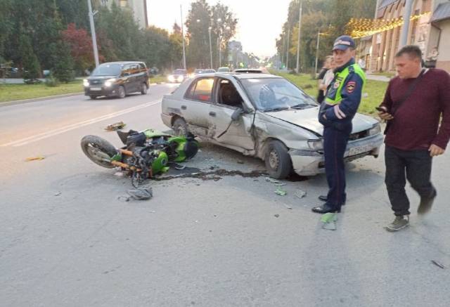 В Бердске водитель иномарки сбил подростка на мотоцикле