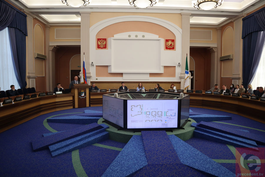 В Новосибирске поднимут зарплаты сотрудникам МКУ «УКС»