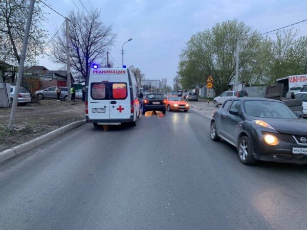 В Новосибирске 60-летняя пенсионерка на кроссовере сбила 11-летнего ребенка