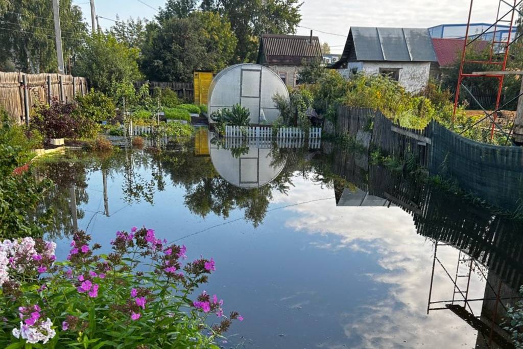 В Новосибирске затопило 6 СНТ в Первомайском районе