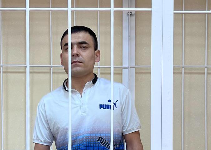 В Новосибирске судят мигранта за поджог 10 элитных иномарок на 123 миллиона рублей