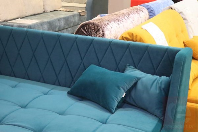 В Новосибирске начали судить торговца несуществующими диванами