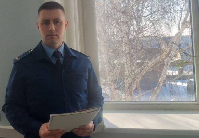 В Новосибирской области прокуратура добилась установки замков оконных блоков в школах