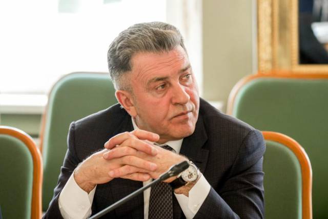 Спикер Заксобрания НСО Андрей Шимкив предложил поправки в федеральный закон «О побочных продуктах животноводства»