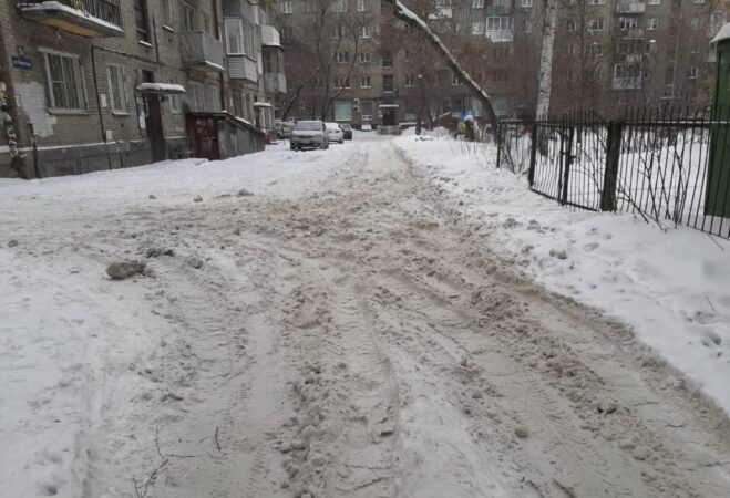 И.о. мэра Новосибирска Клемешов потребовал обеспечить уборку дворов от снега