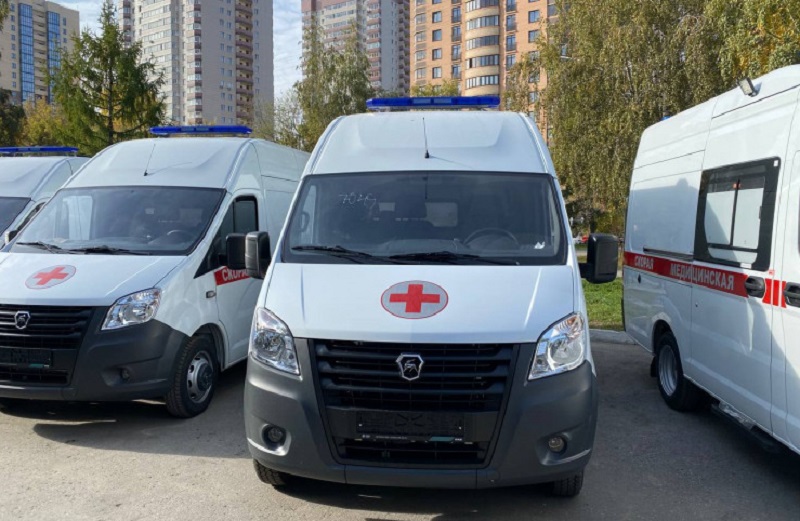 В Новосибирской области больницам передали 66 новых автомобилей