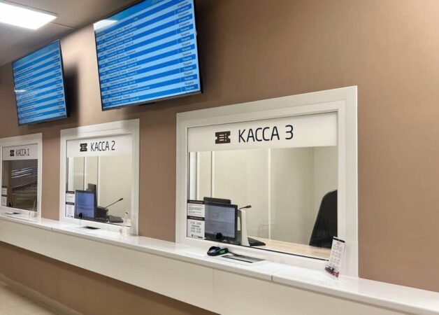 В Новосибирске сотрудница автовокзала похитила из кассы полмиллиона рублей