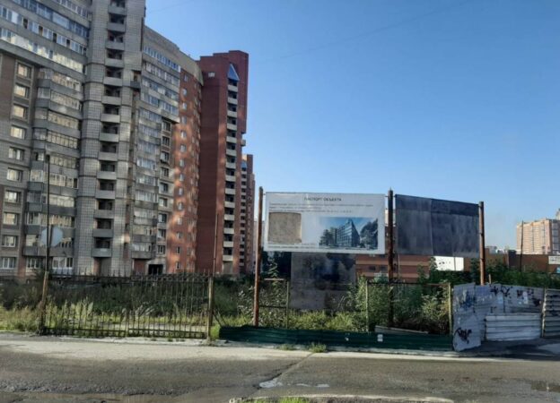 Мэр Новосибирска поручил разобраться со строительством 12-этажной гостиницы под окнами жилого дома