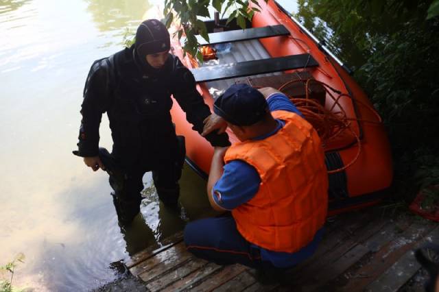 Не доплыл 20 метров: в Затоне утонул парень 20 лет
