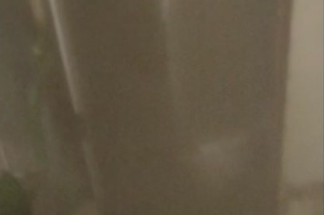 В Новосибирске подъезд многоквартирного дома заволокло паром