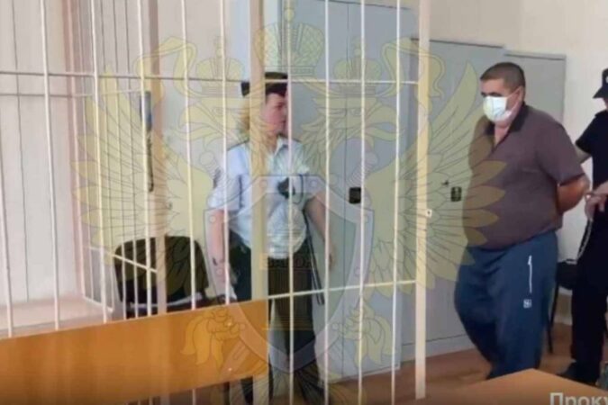 В Новосибирске бывшего начальника участковых полиции заключили под стражу