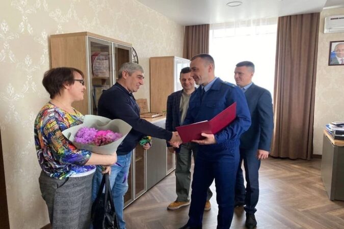 В Новосибирской области после вмешательства прокуратуры многодетная семья получила жильё