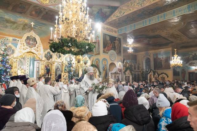 Соборы Новосибирска обнародовали расписание богослужений на Рождество в 2023 году