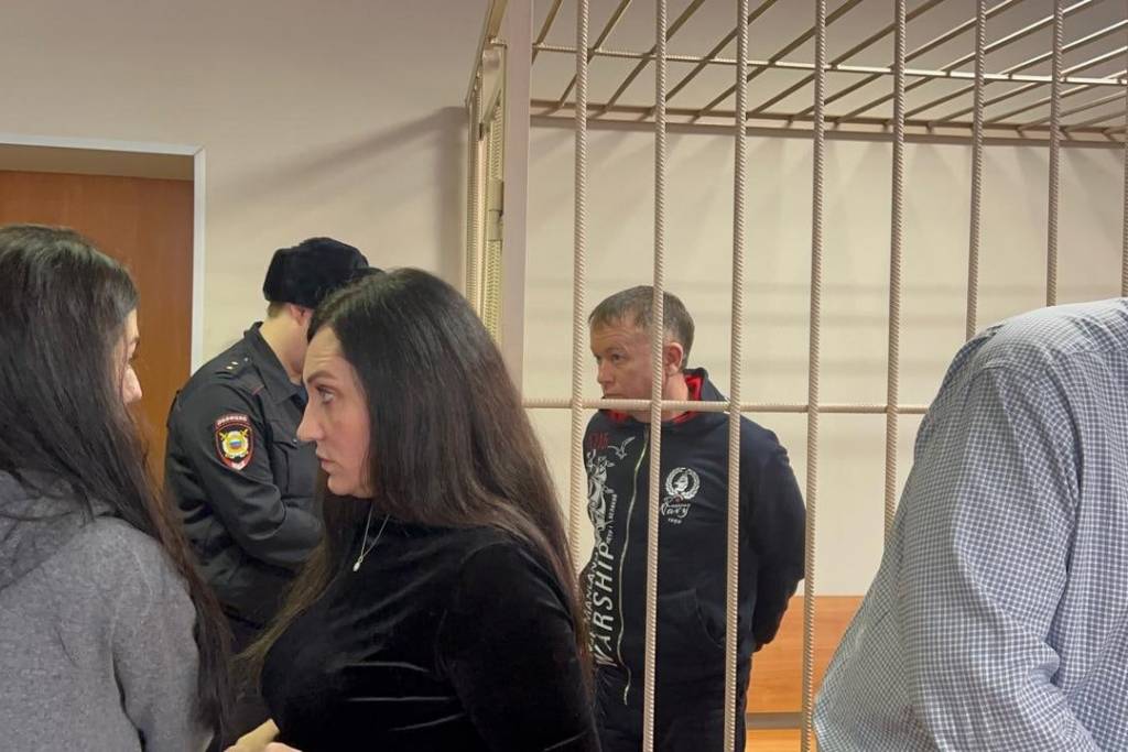 В Новосибирске арестовали имущество родни экс-борца с коррупцией Вялкова