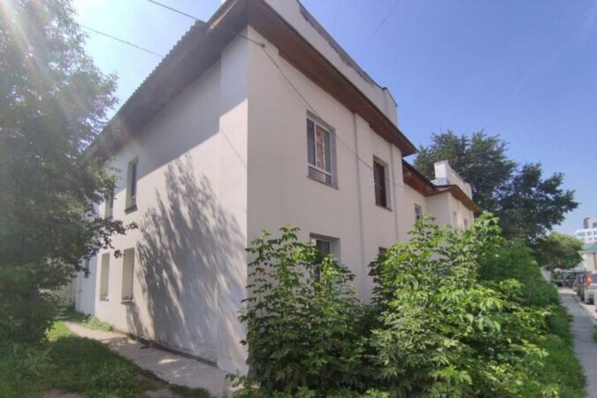 Жители дома в центре Новосибирска три года моются кипятком