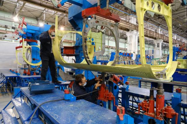 В 2023 году больше 9 тысяч новосибирцев трудоустроились на оборонные предприятия