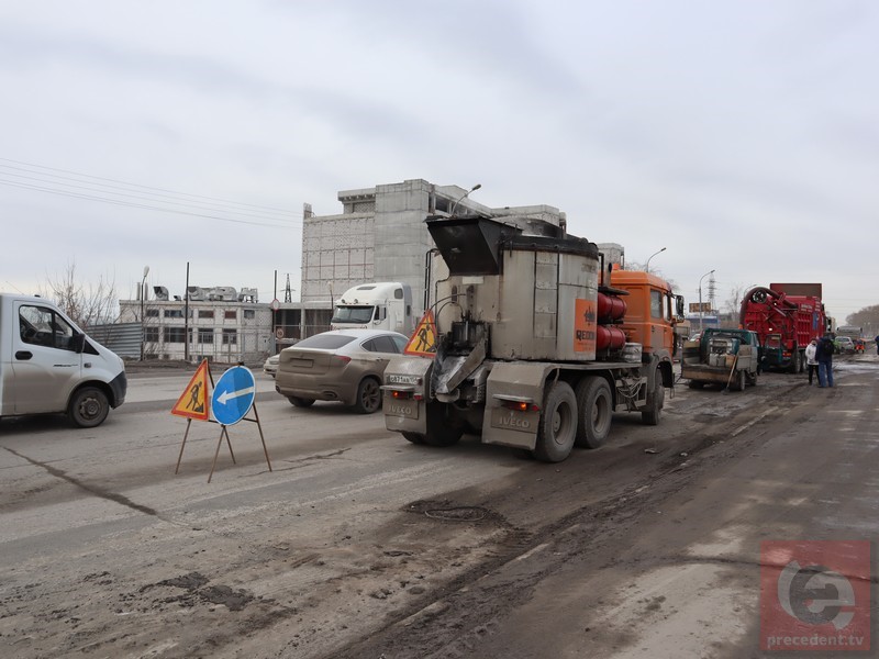 Мэр Новосибирска потребовал завершить ремонт дорог в городе до конца недели
