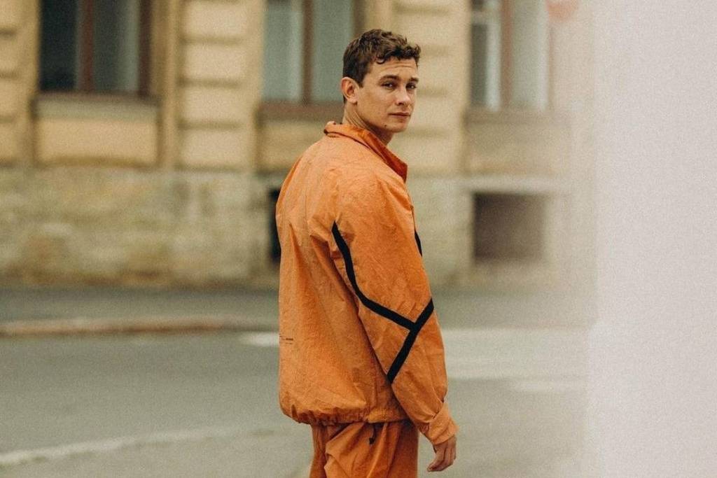 Актер Никита Кологривый из сериала «Слово пацана» высказался о Новосибирске