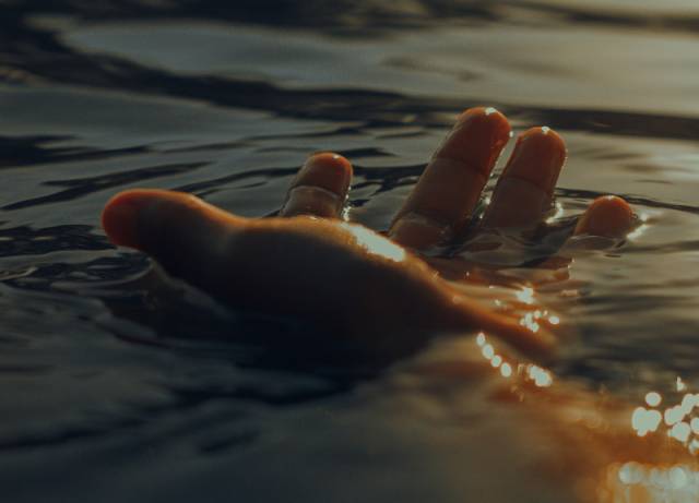 38 человек утонули на пляжах Новосибирской области с начала лета