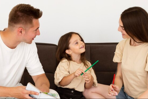 Новосибирцы получат детские выплаты и пенсию досрочно