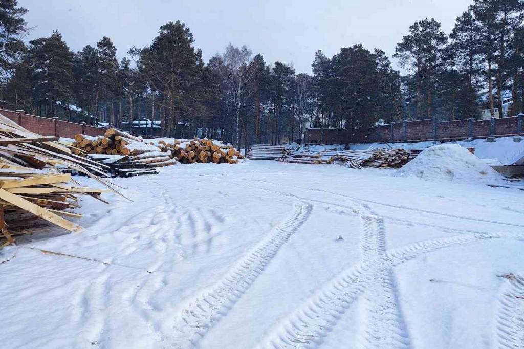 В Заельцовском бору Новосибирска собирались без разрешения построить банный комплекс
