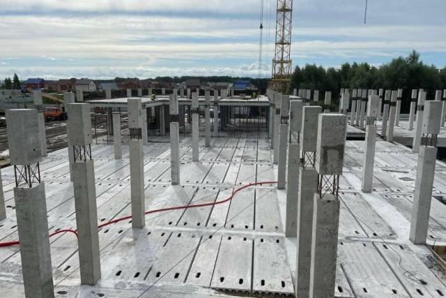 Строительство шести концессионных школ приостановили в Новосибирске