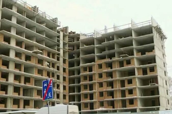 Застройщик скандального дома на Серафимовича