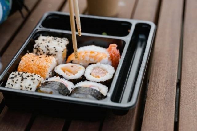 Под Новосибирском отравились 74 клиента «Суши Хаус» – владелец бара не смог оспорить приговор