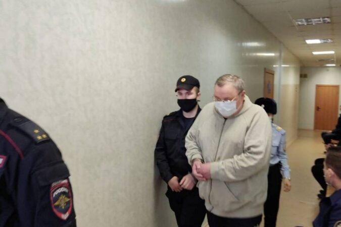 Прокурора будут судить за взятку