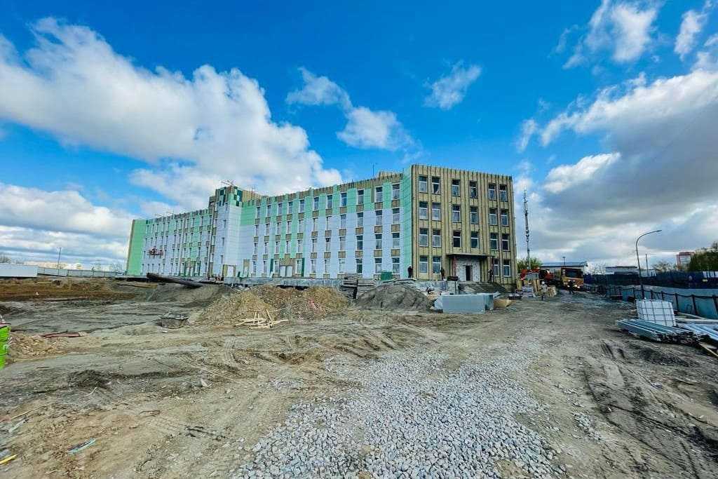 В Группе «ВИС» объяснили срыв сроков строительства поликлиник в Новосибирске