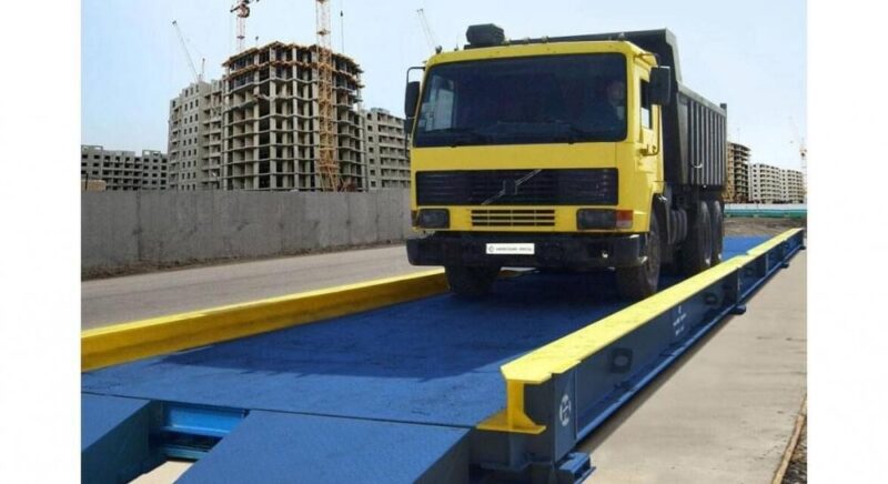 Чтобы украсть автомобильные весы и сдать их на металлолом новосибирцы сделали подкоп