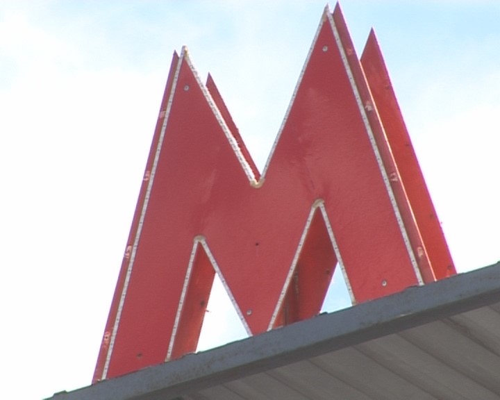 В Новосибирске во время дождя затопило станцию метро