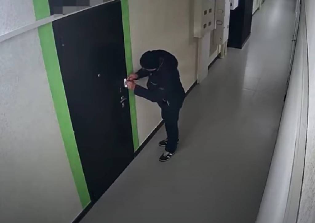 В Новосибирске полиция возбудила уголовное дело в отношении преследователя 61-летней женщины