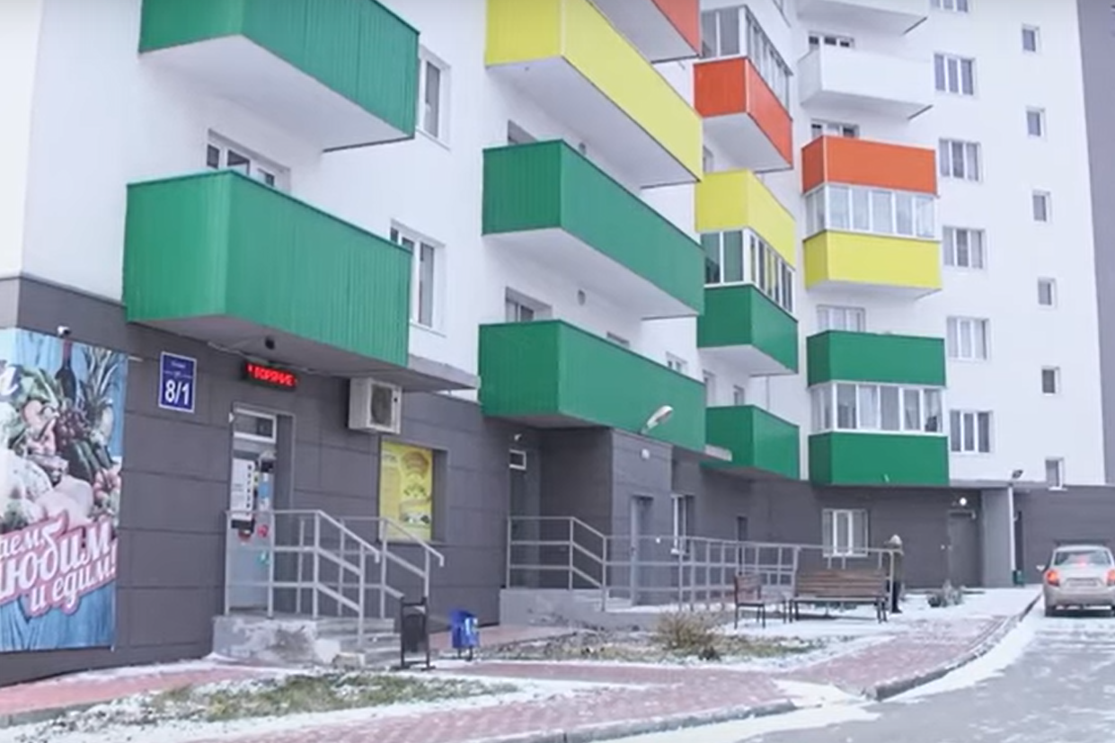 В Новосибирске две УК не могут поделить дом в Октябрьском районе