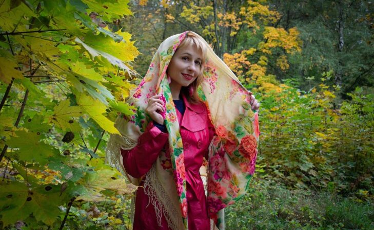 В Новосибирске предпринимателя обязали заплатить за контрафакт павлопосадских платков