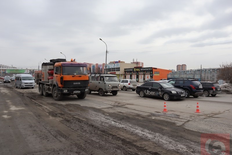 45 тонн «Бионорда» ушло на борьбу с первым снегом в Новосибирске