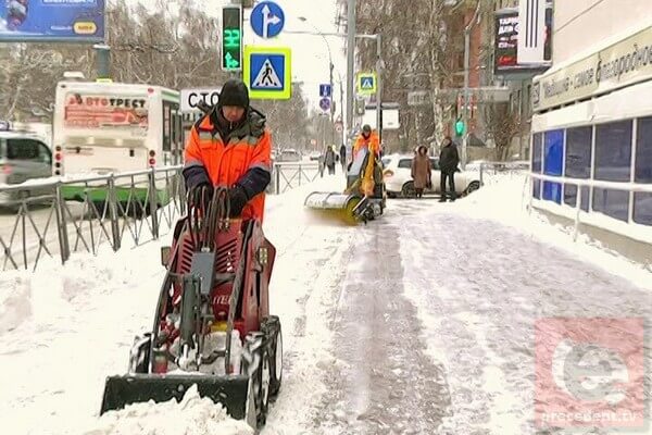 Власти Новосибирска потратят 700 миллионов на приобретение техники для уборки улиц города
