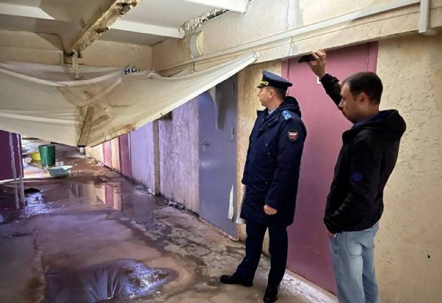 В Новосибирске прокуратура проведет проверку после потопа в НГУ