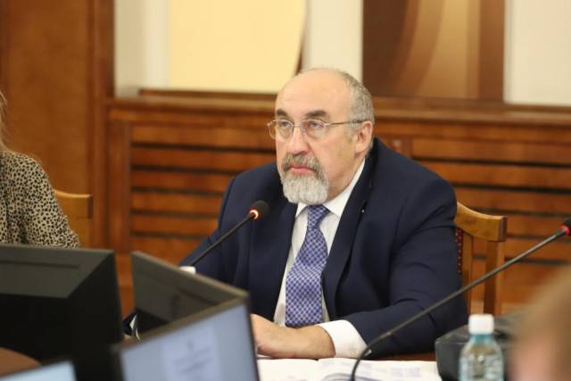 В Новосибирской области депутаты поддержали запрет на продажу алкоголя в жилых домах