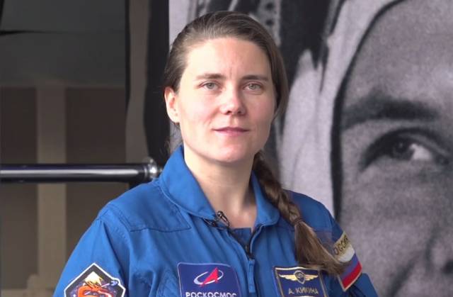 В Новосибирске космонавта Кикину заметили на концерте Viva Avia