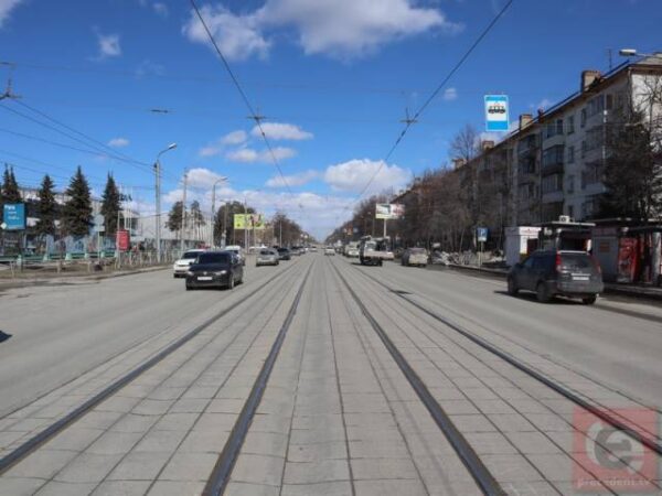 В Новосибирске суд не нашел нарушений в сдаче подрядчиком на металлолом рельсов на 11 миллионов рублей
