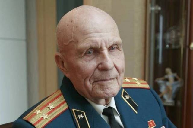 В Новосибирске умер 100-летний ветеран ВОВ Михаил Мезин